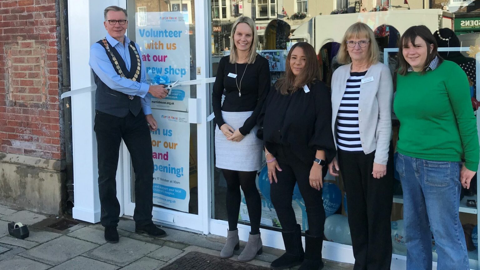 Mayor of Northallerton opens our new shop Martin House